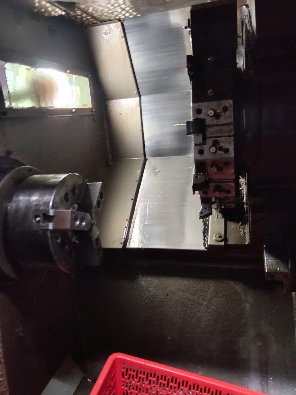 CẦN BÁN MÁY TIỆN CNC OKUMA & HOWA HL-20 – HỆ ĐIỀU HÀNH FANUC (MÁY BÃI NHẬT)