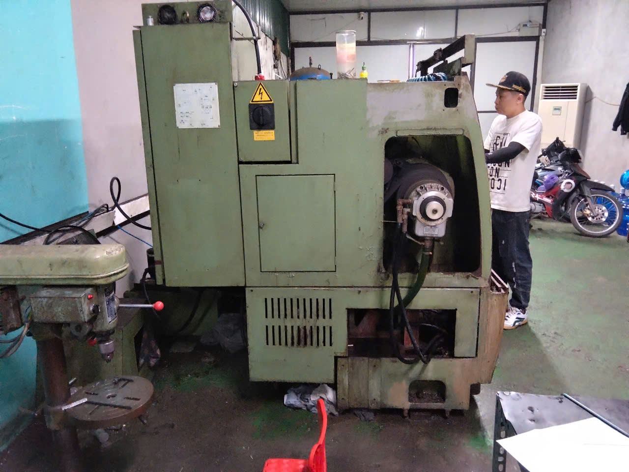 CẦN BÁN MÁY TIỆN CNC OKUMA & HOWA HL-20 – HỆ ĐIỀU HÀNH FANUC (MÁY BÃI NHẬT)